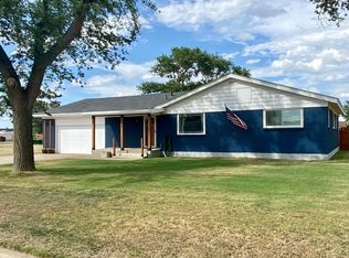 702 N Fulton St, Stratford, TX 79084