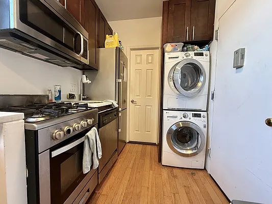 Rented by Building Equity Real Estate LLC | media 10