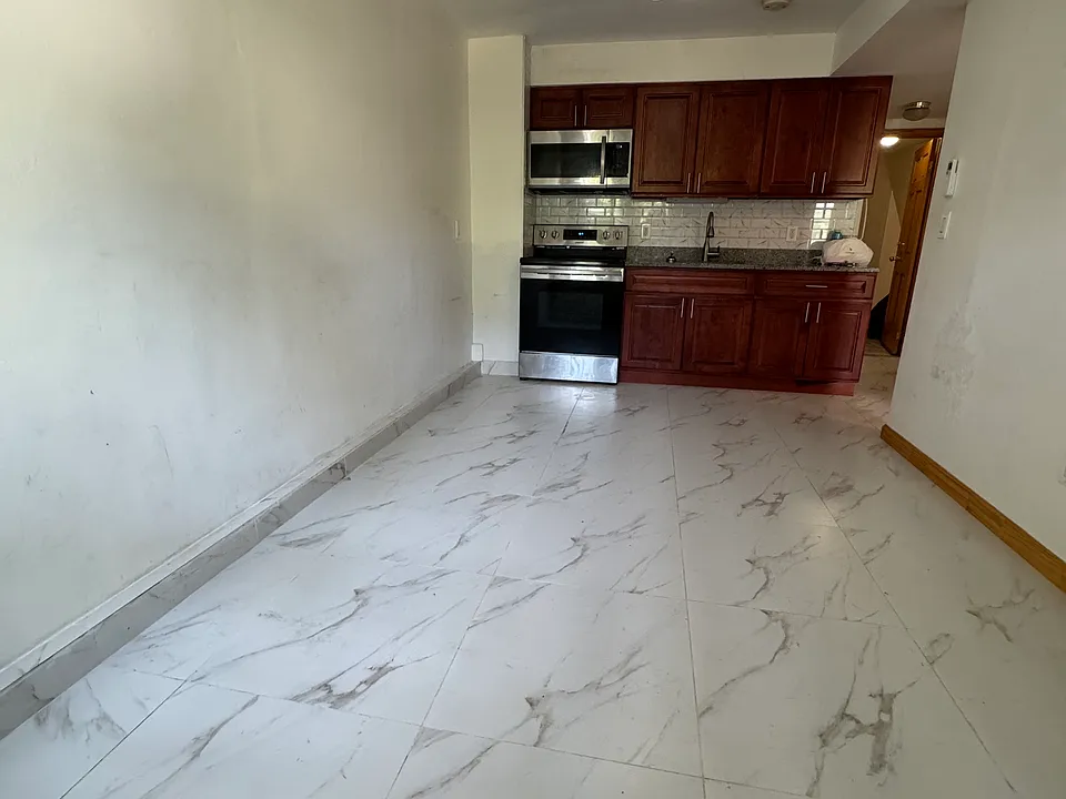 185 Liberty Ave #1