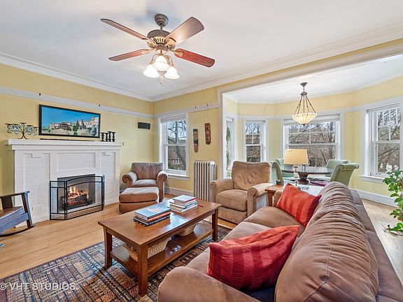 2nd image of 6622 N Glenwood Ave #3N