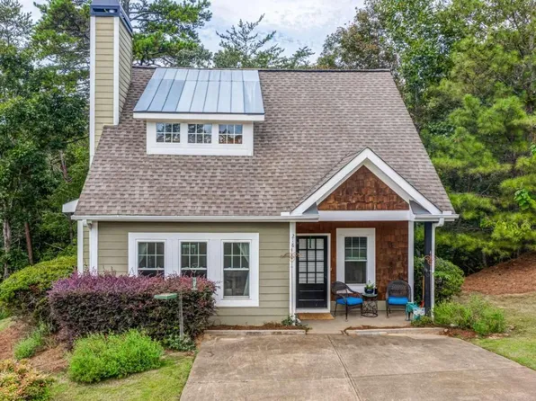 218 Lakeside Dr, Waleska, GA 30183