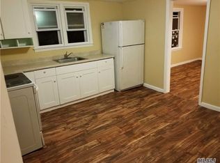 56 Lowndes Ave APT 2, Huntington Station, NY 11746