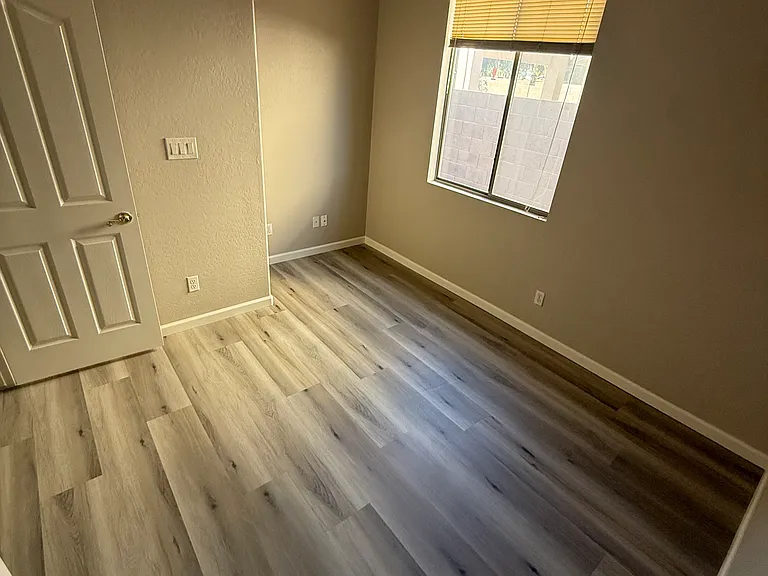 8836 W Adam Ave — Photo 12