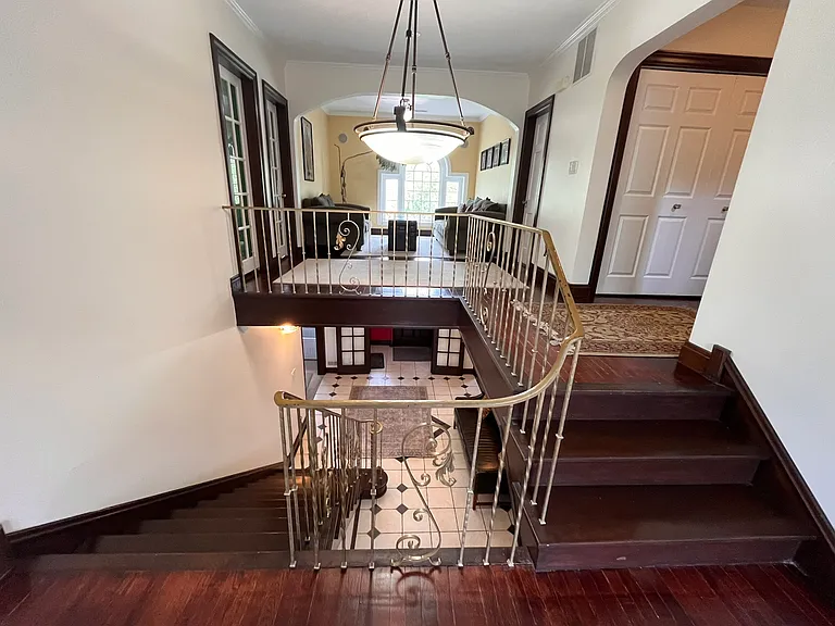 5951 Som Center Rd — Photo 54