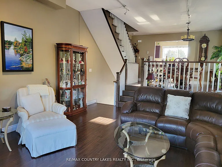 4 Paradise Blvd #11 — Photo 15