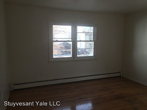 2nd image of 255-257 E 21st St