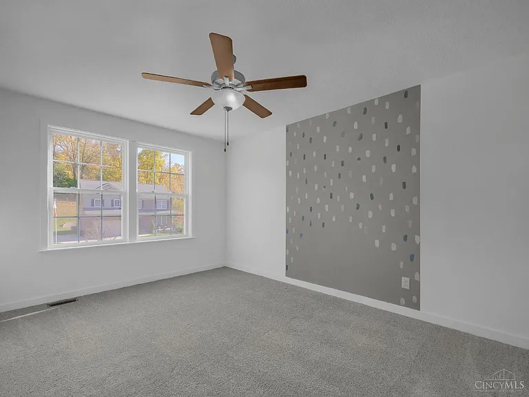 8705 Quietwood Ln — Photo 33