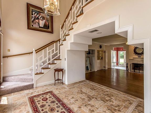 5th image of 3725 Everest Dr