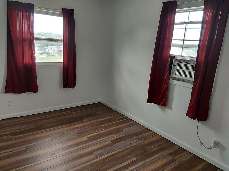 410 W McPherson St #4 — Photo 14