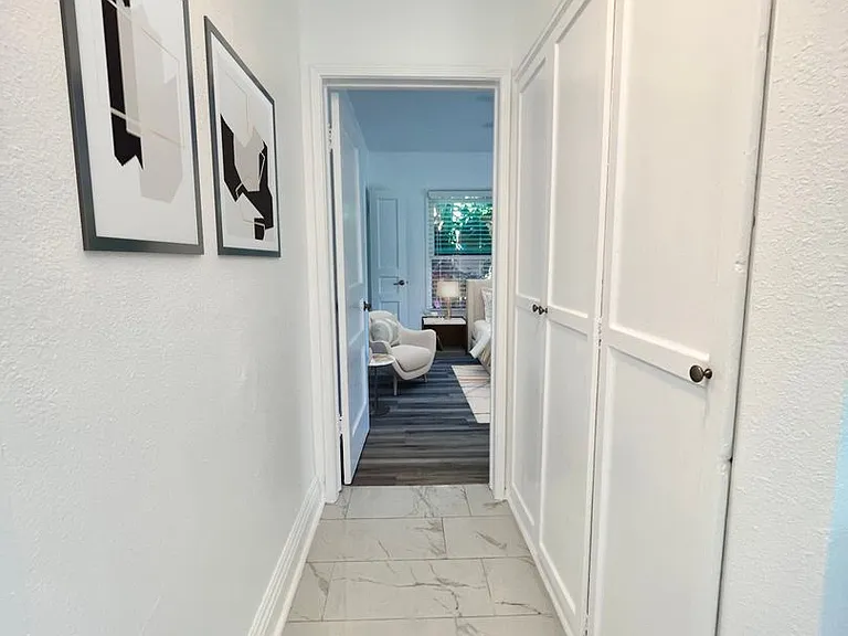 Blake Manor — Photo 16