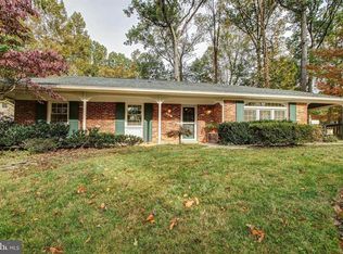 628 Goldsborough Dr, Rockville, MD 20850