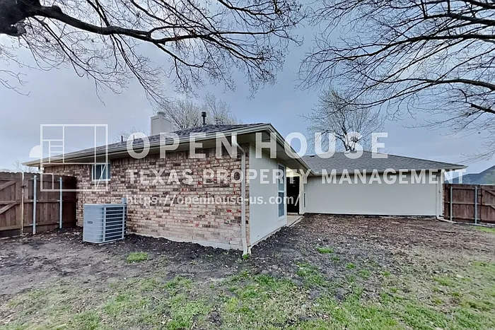 2221 Tangleridge Ln — Photo 14