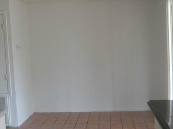 5th image of 1709 Hiawatha Dr
