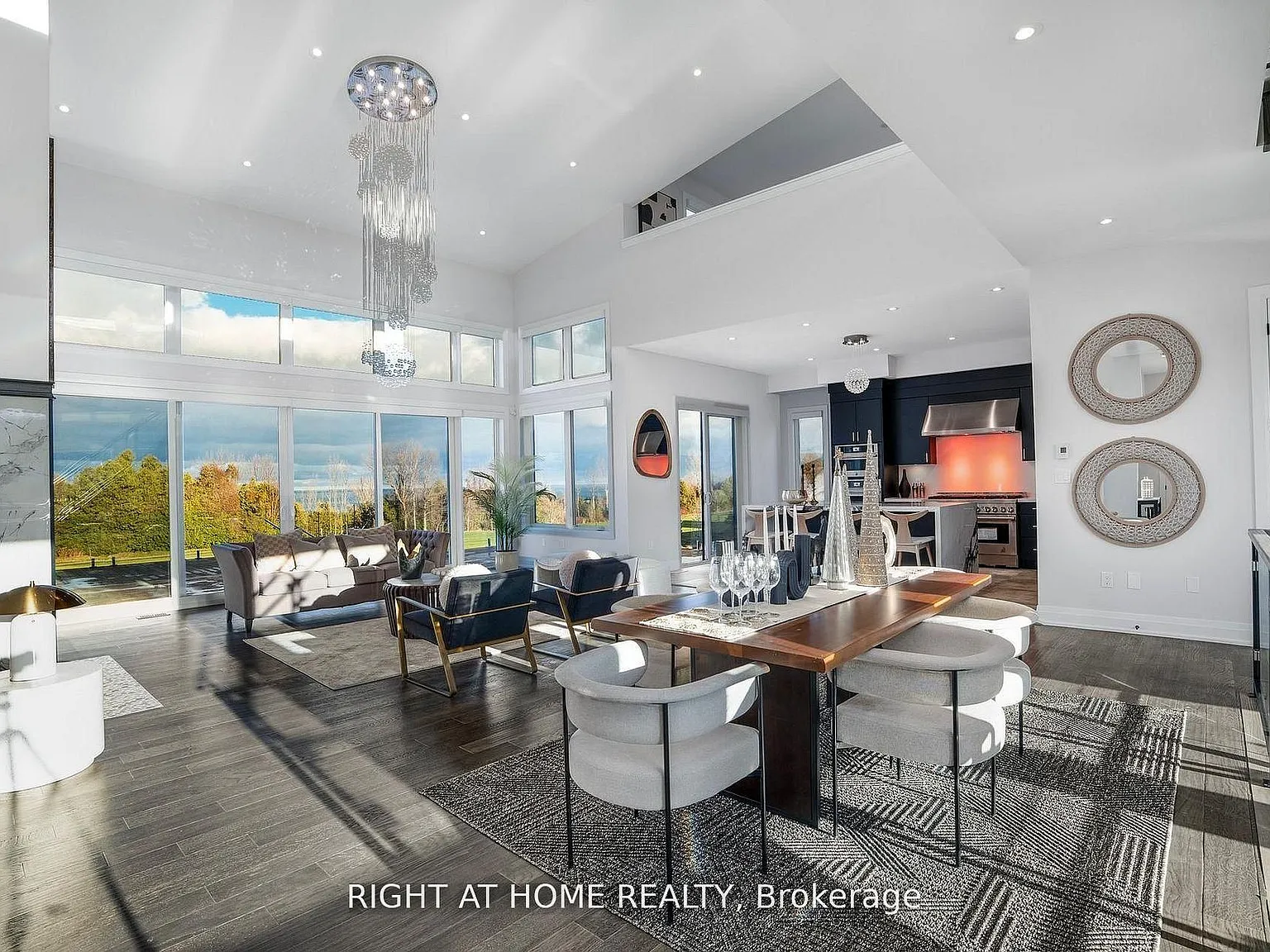 6 bed, $5,000 — Photo 4