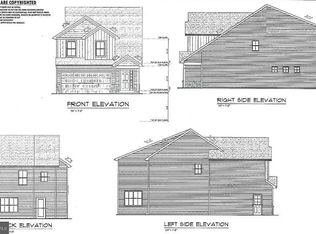 125 N 11th St, Akron, PA 17501