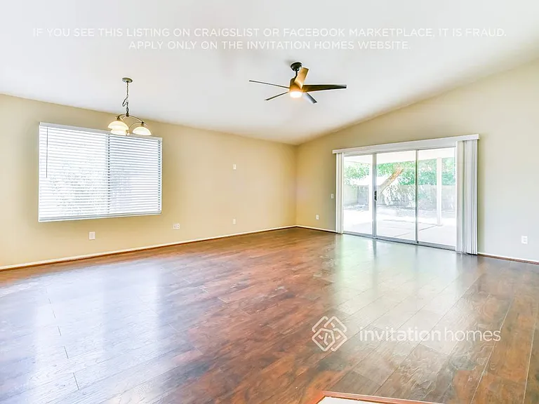 706 S Golden Key St — Photo 3