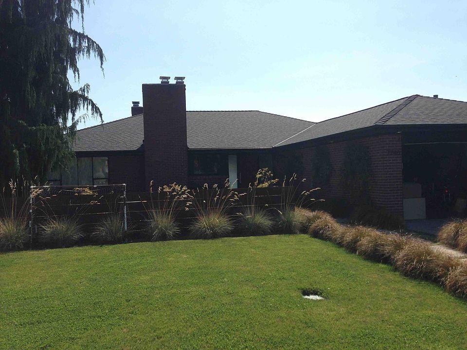 1st image of 7740 Crest Dr NE