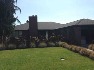 7740 Crest Dr NE, Seattle, WA 98115