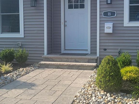 2nd image of 18 Lasatta Ave