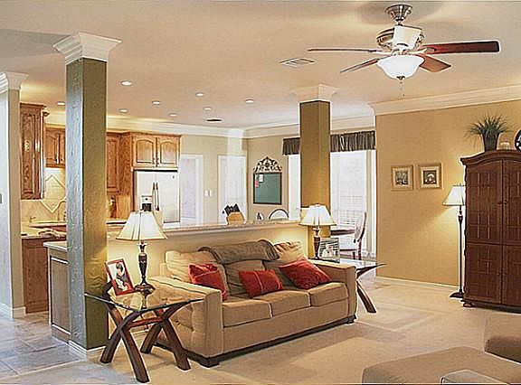 5th image of 7722 Cedar Elm Dr