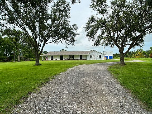 2nd image of 1329 Thibodaux St