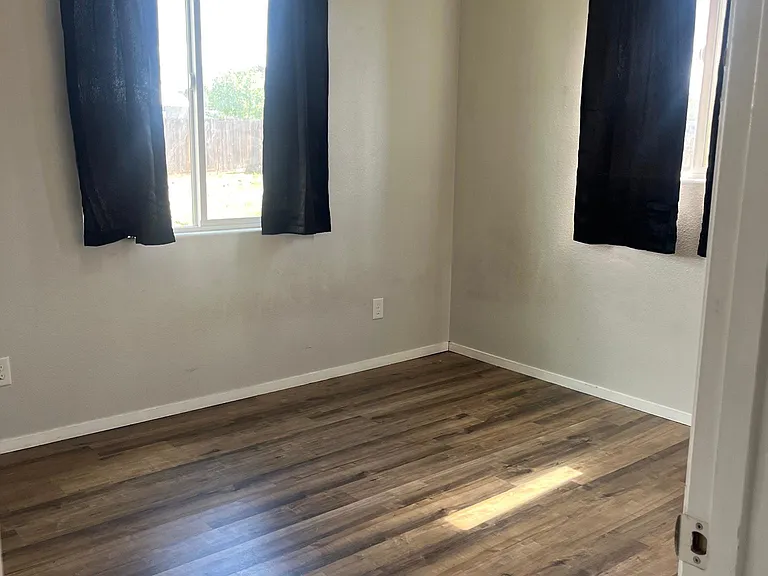 964 Maple Valley Way — Photo 6