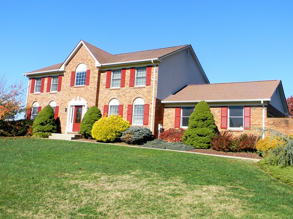 1st image of 110 Honora Dr