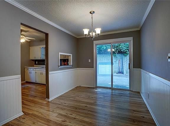 5th image of 1477 Spruce Ave