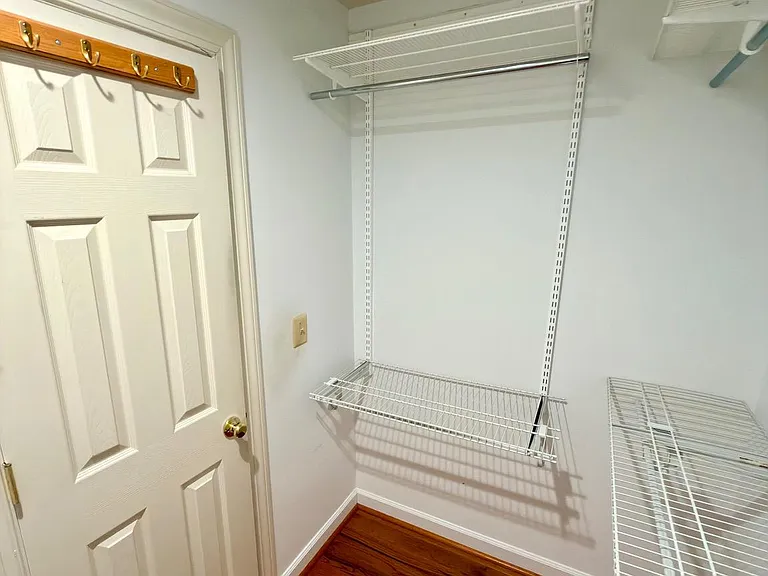 4722 Minor Cir — Photo 32