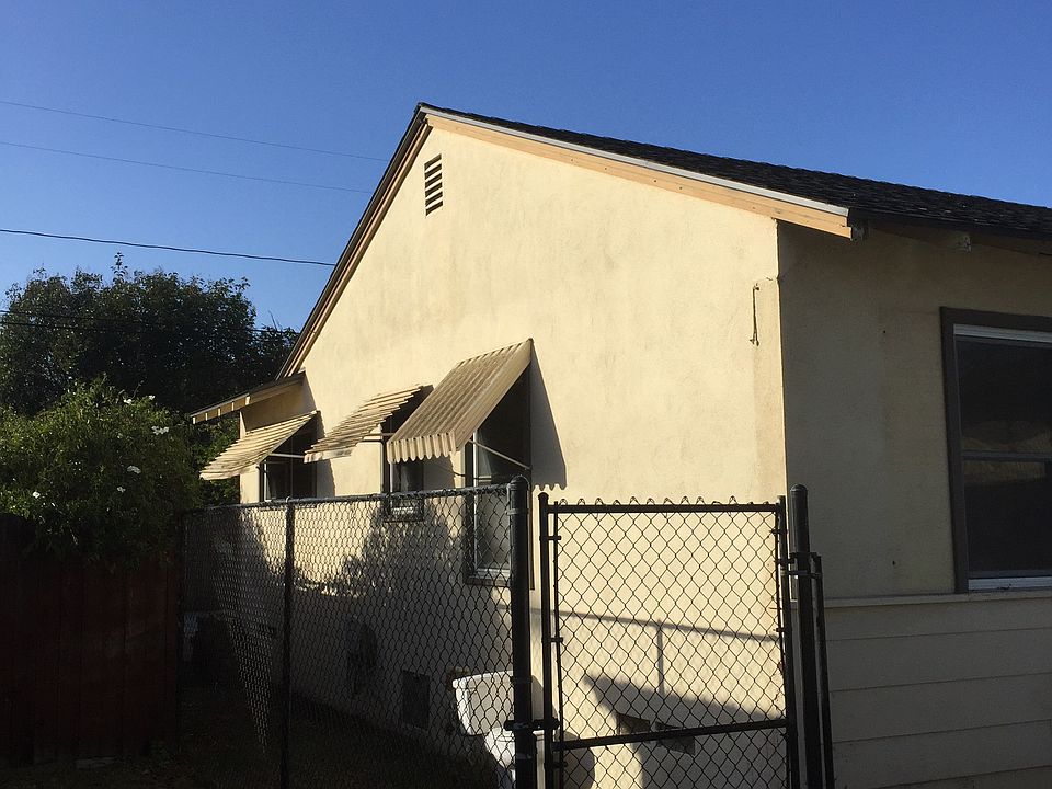 2nd image of 387 S Dos Caminos Ave