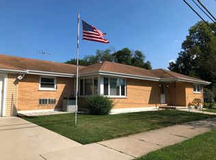 1445 Lahon St, Park Ridge, IL 60068