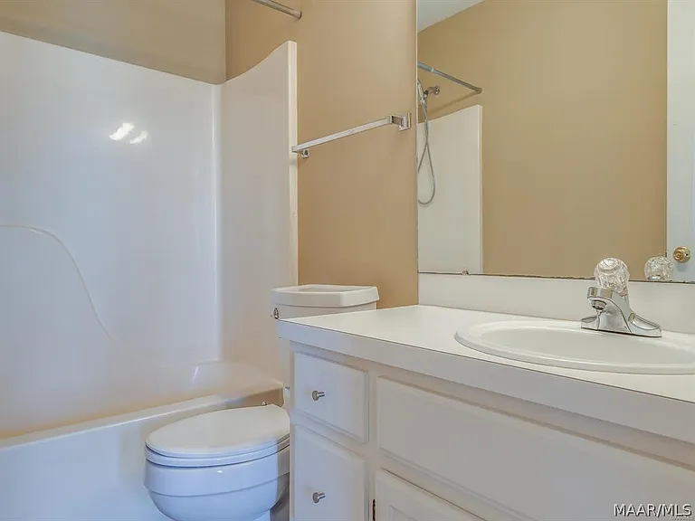 6242 Bell Gables — Photo 10