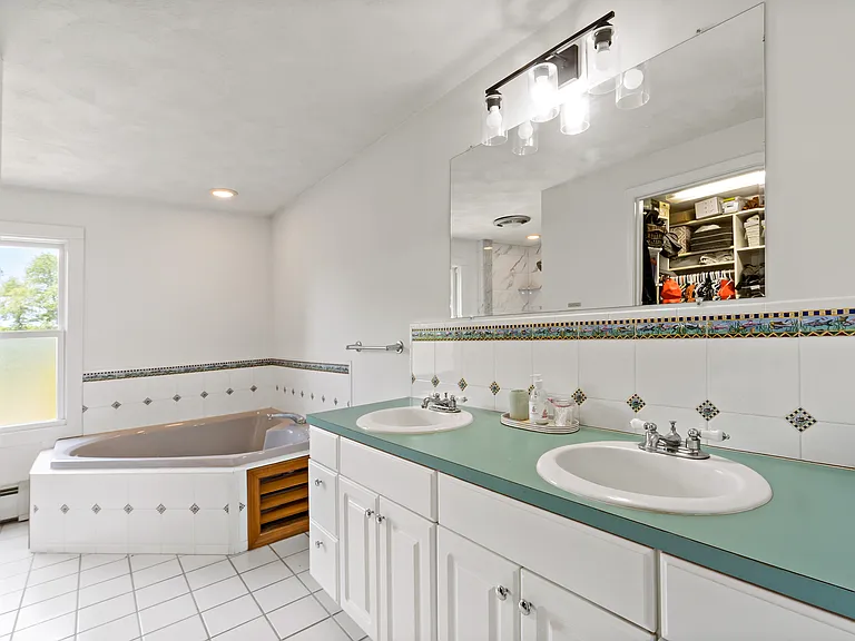 205 Kettle Pond Dr — Photo 33