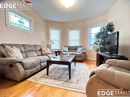 66 Brooks St #2 Photo 1