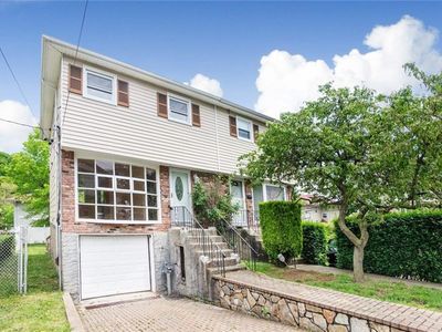 4 Regina Pl, Yonkers, NY, 10703