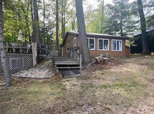 5006 Lake Pointe Dr, Harrison, MI 48625