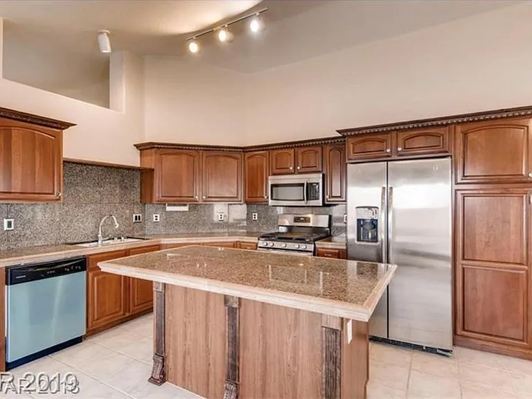 8812 W Tumblewood Ave — Photo 8