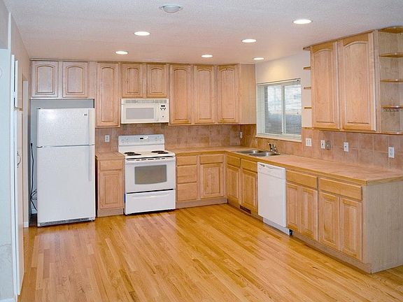 2nd image of 9015 E Oxford Dr