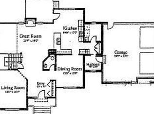 19 Meadow Wood Ln, Wappingers Falls, NY 12590