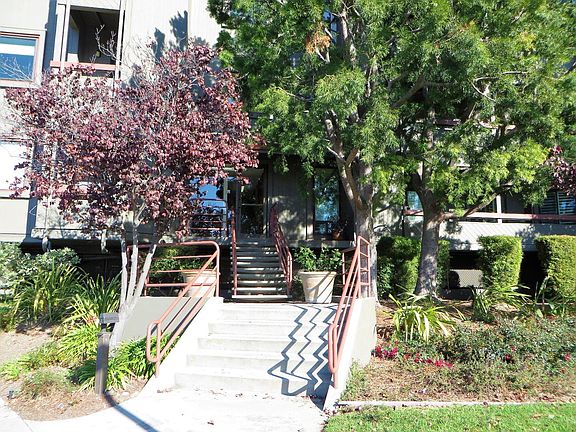 2nd image of 780 Sea Spray Ln APT 201