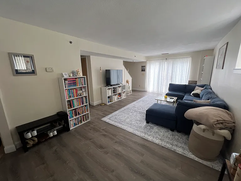 158 N Beacon St — Photo 5