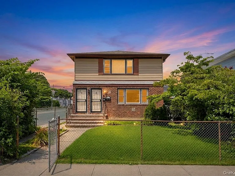5 Tyler Ave — Photo 1
