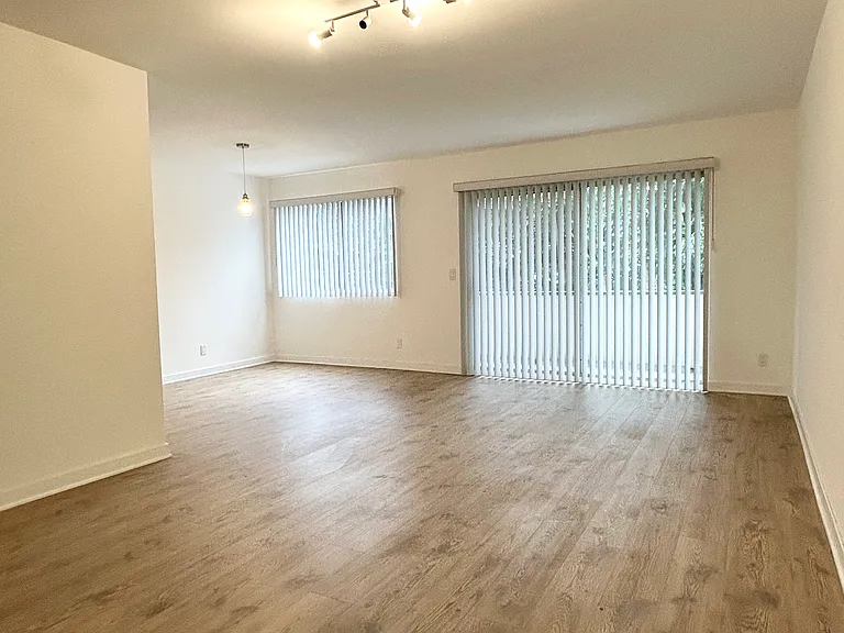 2038 S Bentley Ave #103 — Photo 8