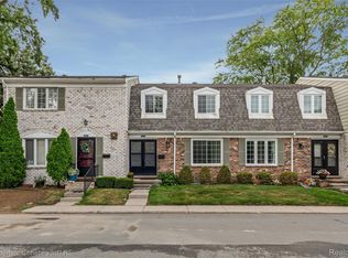 1833 Torquay Ave #233, Royal Oak, MI 48073