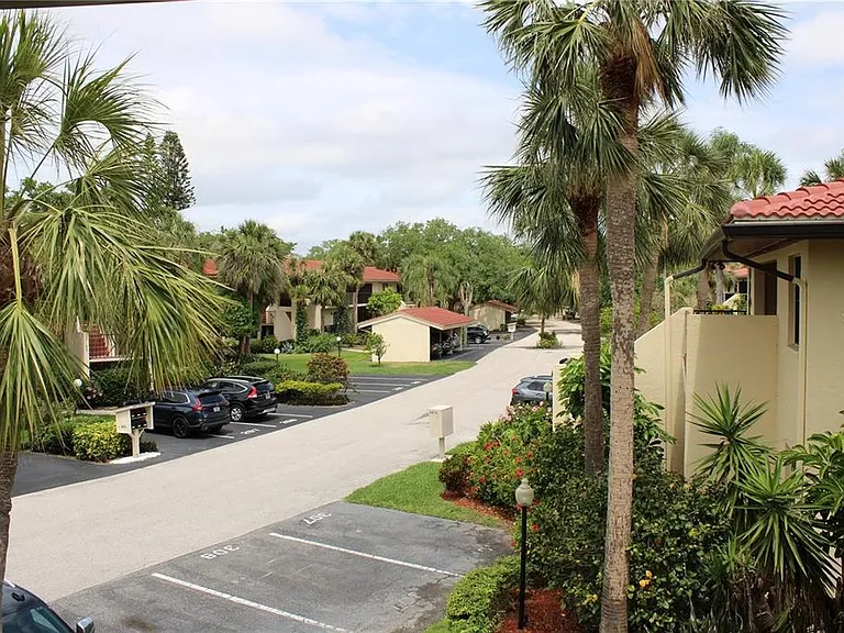 6472 Seagull Dr #306 — Photo 38
