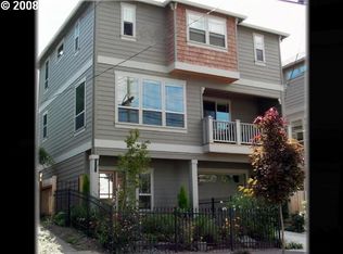 720 SE Spokane St #M, Portland, OR 97202