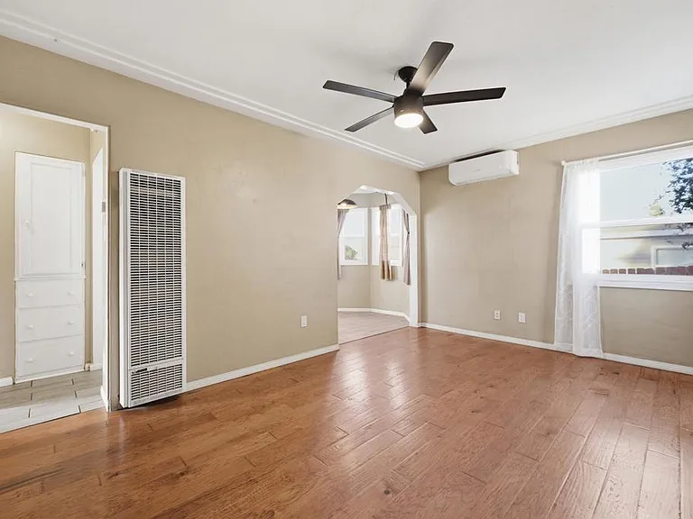 7620 Saranac Ave — Photo 9