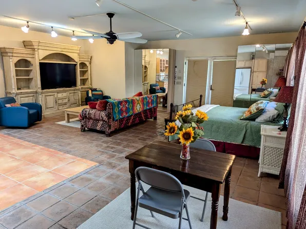 15 Rocking Horse Rd #C, Santa Fe, NM 87506