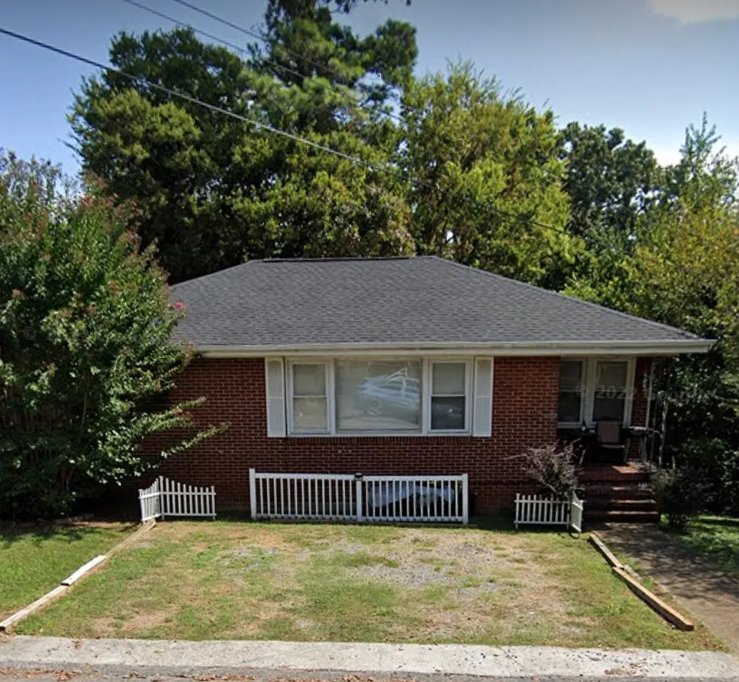 3 bed, 1019 sqft, $1,500 — Photo 1