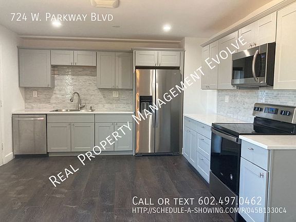 3rd image of 724 W Parkway Blvd